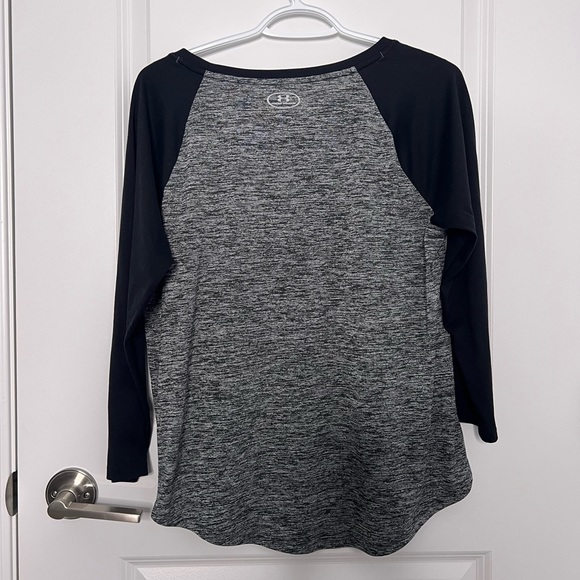 Under Armour Baseball Tee - Picture 2 of 3